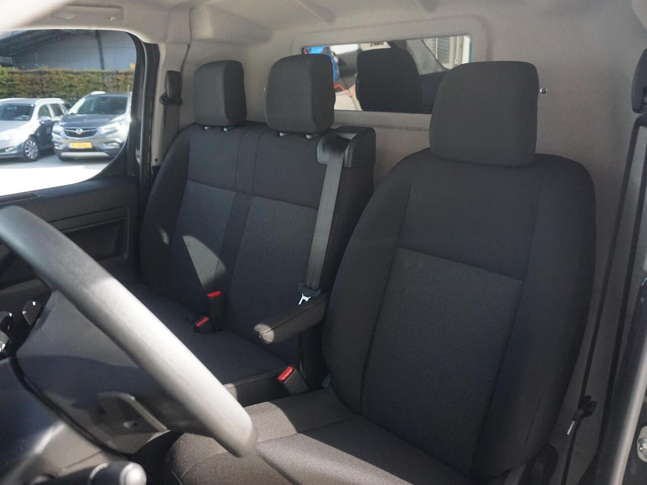 Opel VIVARO Electric L2 75 kWh | Surround View pakket | Apple Carplay | camera | dodehoek detectie | parkeersensoren voor & achter | Comfort tussenschot | rijklaarprijs