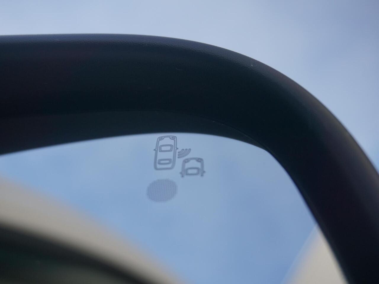 Opel VIVARO Electric 75 kWh Dubbele Cabine | 2x schuifdeur | tot 8 jaar garantie | Dynamic Surround View Pakket | Exterieur pakket | Comfort Pakket | Winterpakket | Apple Carplay | rondom zicht camera's | LM velgen | Dodehoek detectie | parkeersensoren voor & achter 