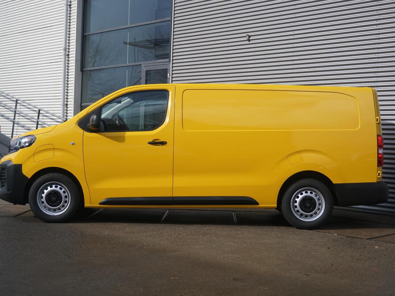 Opel VIVARO Electric L3 75 kWh | 0% rente | tot 8 jaar garantie | Apple Carplay | achteruitrijcamera | Comfort tussenschot | RAL1032