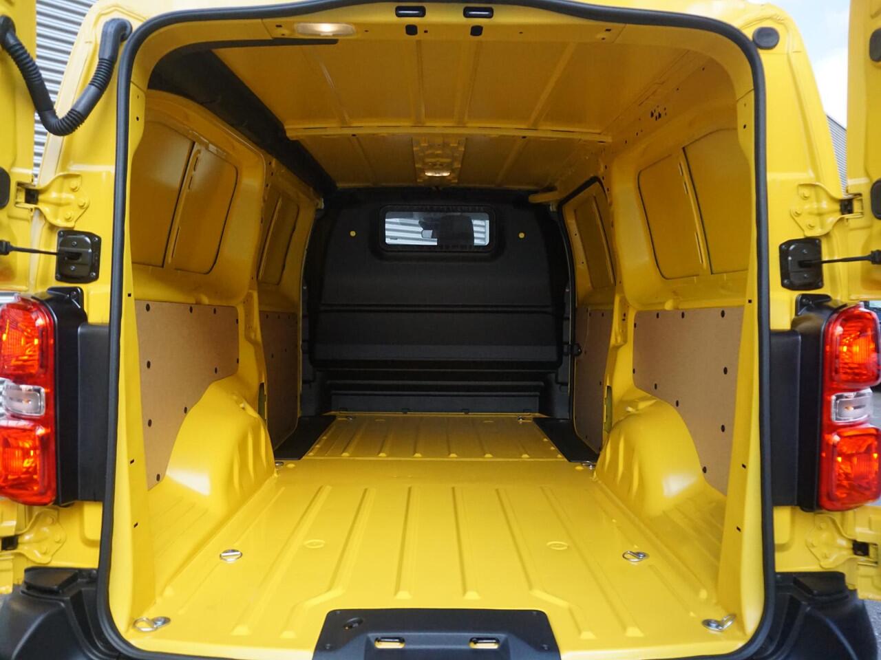 Opel VIVARO Electric L3 75 kWh | 0% rente | tot 8 jaar garantie | Apple Carplay | achteruitrijcamera | Comfort tussenschot | RAL1032