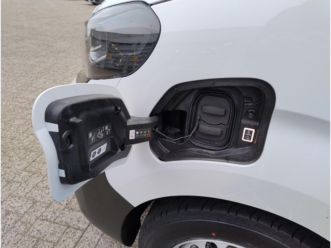 Opel VIVARO Combi Electric L3 75 kWh | 9-persoons | van ¤60.414 voor ¤46.443 incl. BTW | TAXI ombouw mogelijk