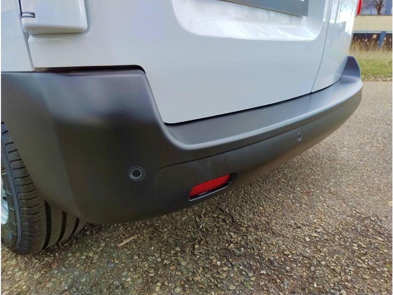 Opel VIVARO Electric L2 75 kWh 136pk | 8 jaar garantie | 0% financial lease | Multimedia | Apple Carplay | Android Auto | Achteruitrijcamera | Parkeersensoren achter | Digitale cockpit | Stuurwielbediening | Bestuurdersstoel comfort | Bank voorpassagiers | van ¤45.43