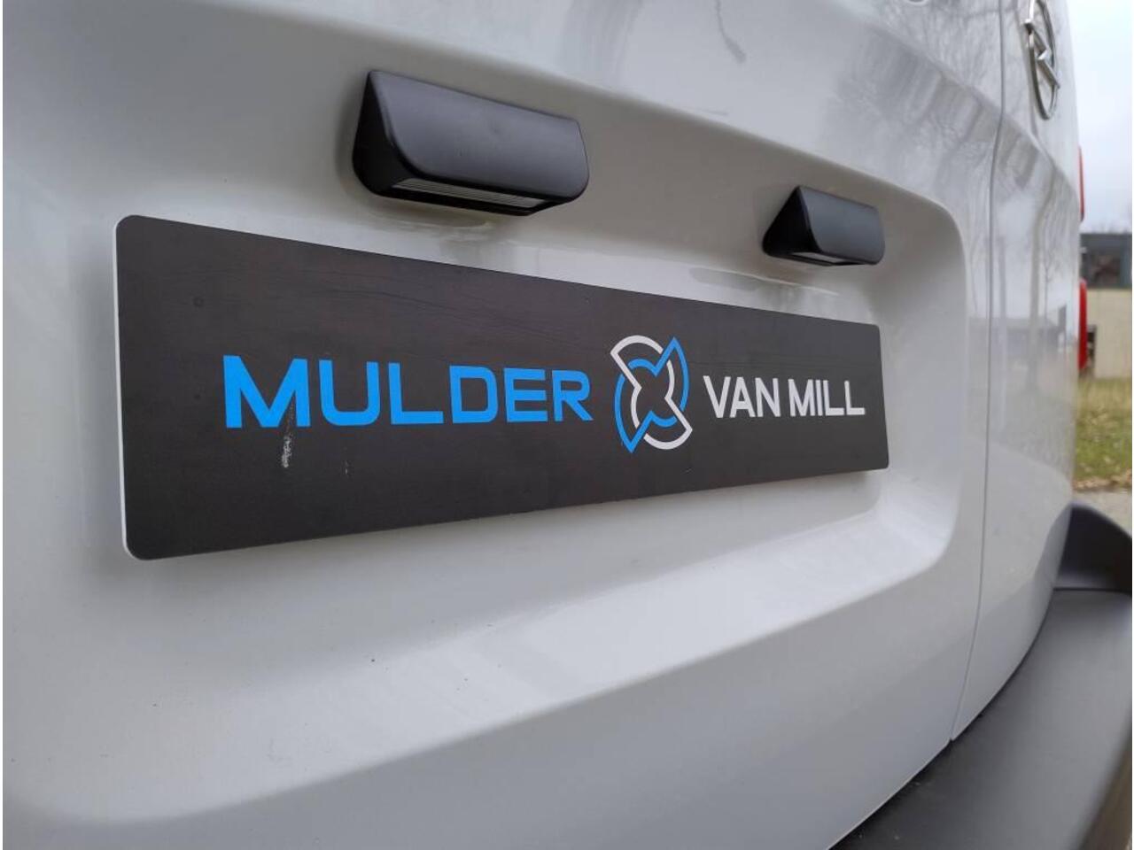 Opel VIVARO Electric L3 75 kWh 136pk | 8 jaar garantie | 0% financial lease | Multimedia | Apple Carplay | Android Auto | Achteruitrijcamera | Parkeersensoren achter | Ditale cockpit | Stuurwielbediening | Bestuurdersstoel comfort | Bank voorpassagiers | van ¤46.330 