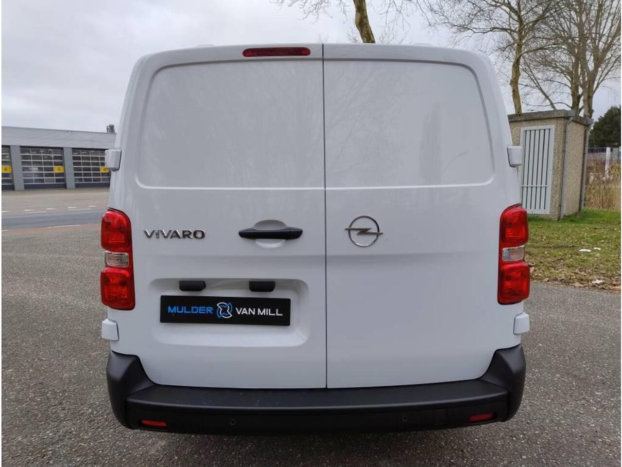 Opel VIVARO Electric L3 75 kWh 136pk | 8 jaar garantie | 0% financial lease | Multimedia | Apple Carplay | Android Auto | Achteruitrijcamera | Parkeersensoren achter | Ditale cockpit | Stuurwielbediening | Bestuurdersstoel comfort | Bank voorpassagiers | van ¤46.330 
