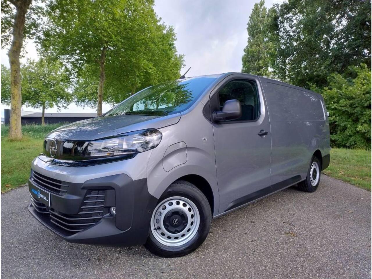 Opel VIVARO Electric L3 75 kWh 136pk | 8 jaar garantie | 0% financial lease | Multimedia | Apple Carplay | Android Auto | Achteruitrijcamera | Parkeersensoren achter | Ditale cockpit | Stuurwielbediening | Bestuurdersstoel comfort | Bank voorpassagiers | Tussenwand c