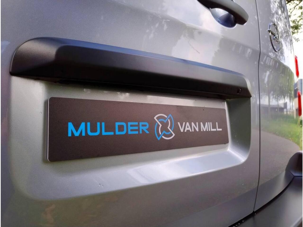 Opel VIVARO Electric L3 75 kWh 136pk | 8 jaar garantie | 0% financial lease | Multimedia | Apple Carplay | Android Auto | Achteruitrijcamera | Parkeersensoren achter | Ditale cockpit | Stuurwielbediening | Bestuurdersstoel comfort | Bank voorpassagiers | Tussenwand c