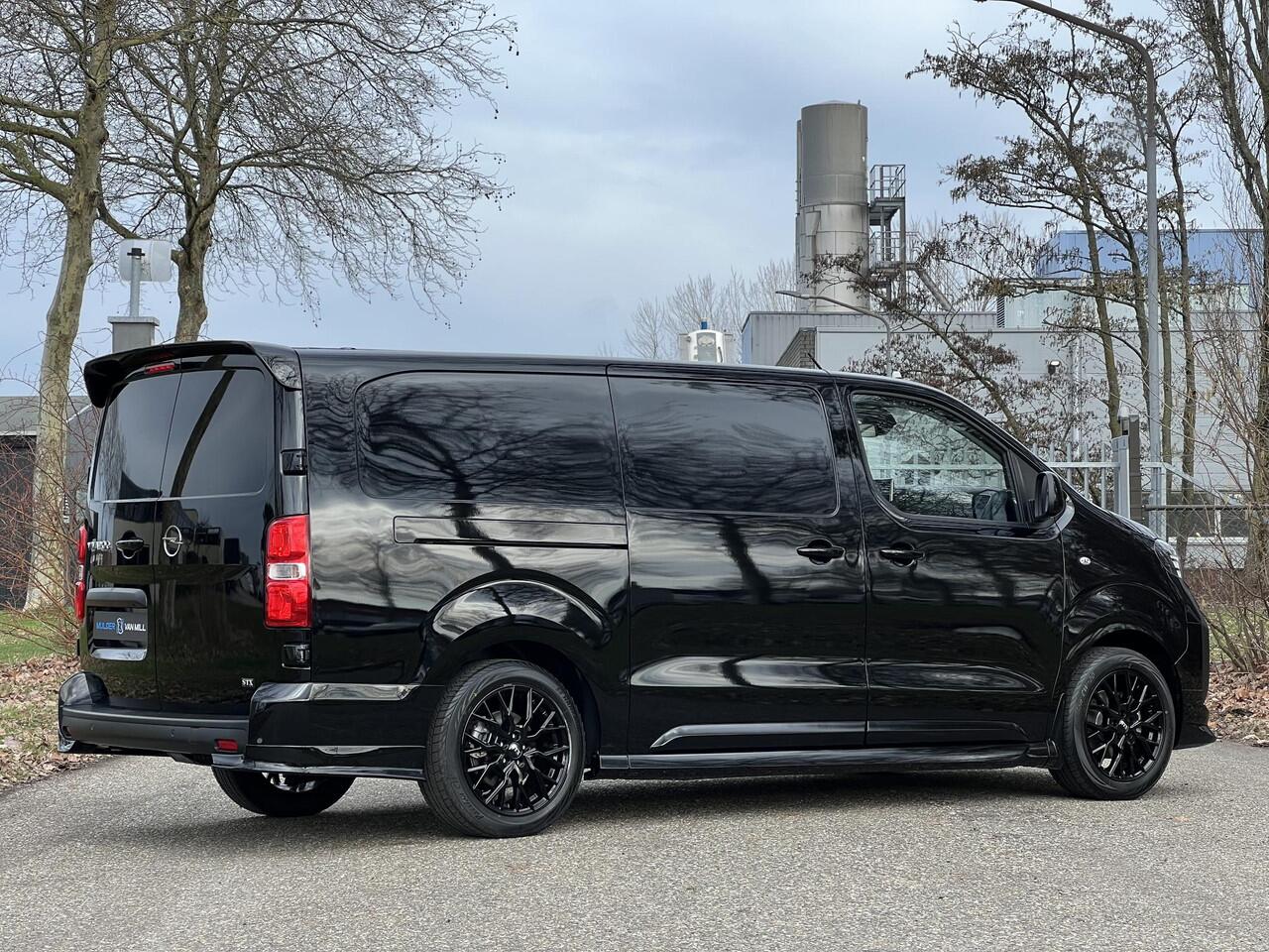 Opel VIVARO Electric L3 75kWh 136pk | STX SPORT | Lederen bekleding STX | STX Pakket | Dakspoiler | Sideskirts | 18 inch zwarte velgen | City Pakket | Comfort Pakket | Exterieur Pakket | Full ECO LED verlichting | Winter Pakket | Houten afwerking laadruimte | Reserve