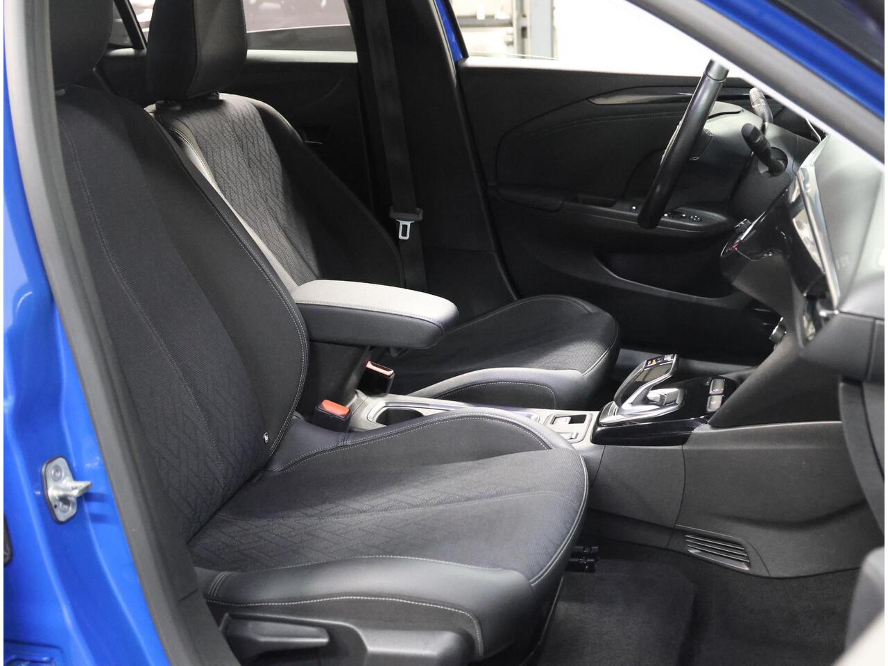 Opel e-Corsa Elegance 50kWh 136PK | 1ste eigenaar | 3 FASE | Winterpakket | 17"LMV | Cruise Control | Climate Control | Parkeersensoren | Keyless | Navigatie | AUTOMAAT | Isofix | Privacy Glass |