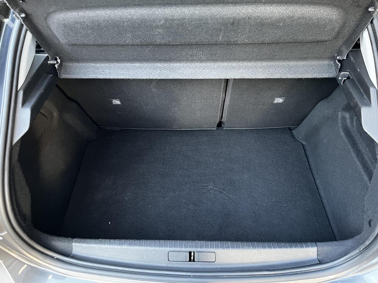 Opel e-Corsa Elegance 3-FASEN 50kWh 136pk | 180° CAMERA + SENSOREN | NAVI PRO | DAB+ | ISOFIX | CLIMATE CONTROL | KEYLESS |