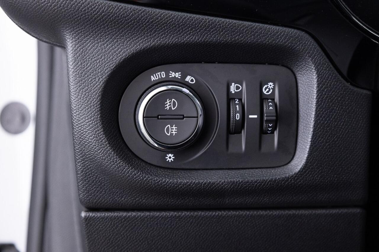 Opel e-Corsa Elegance 50 kWh | Full LED | Half LEDER | KEYLESS | PDC ? 1e Eigenaar