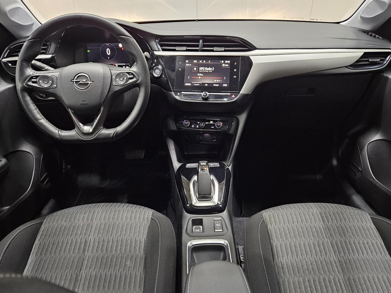 Opel e-Corsa Edition 50 kWh 3 fase | Panoramadak | Trekhaak | Cruise control | Keyless start | Edition+ Pakket | Verkeersbord detectie | Central deurvergrendeling met afstandsbediening |