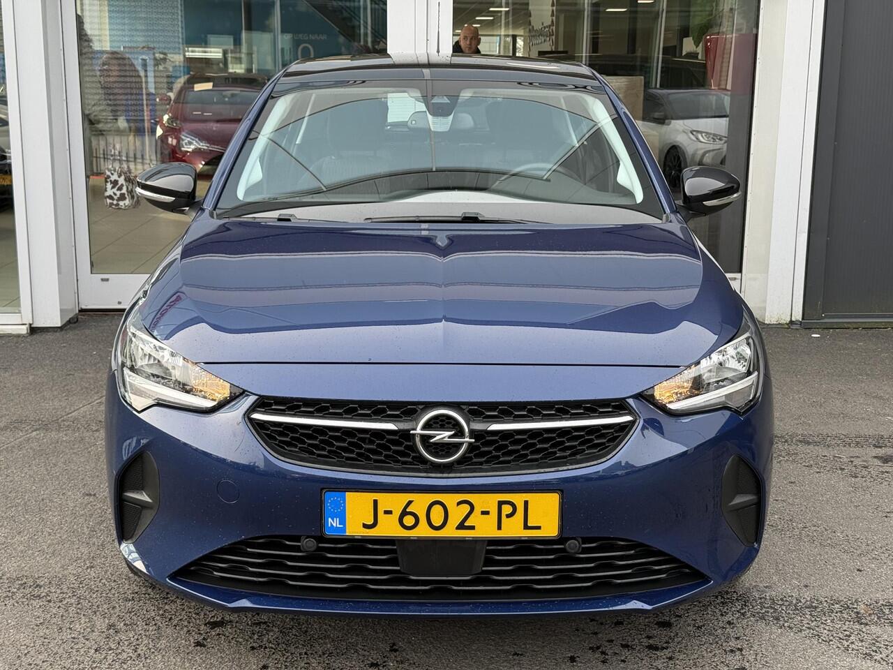Opel e-Corsa Edition 50 kWh 3 fase | Panoramadak | Trekhaak | Cruise control | Keyless start | Edition+ Pakket | Verkeersbord detectie | Central deurvergrendeling met afstandsbediening |