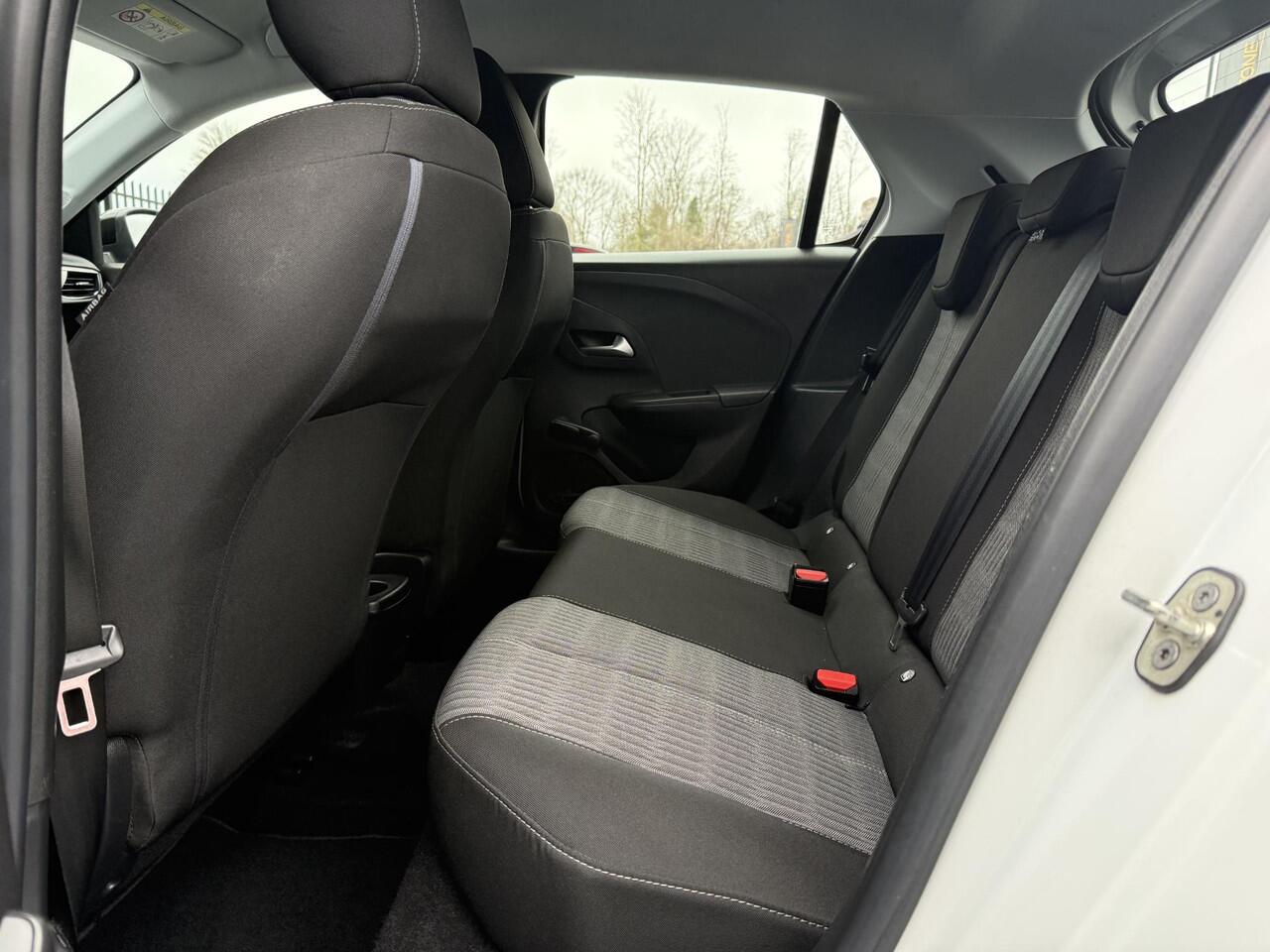 Opel e-Corsa Edition 50 kWh 1e Eigenaar,Dealer Onderhouden,Clima,Cruise,Apple Carplay/Android Auto,Rijstrooksensor,3 fase,136pk,Bj 12-2020,Apk tot 12-2026