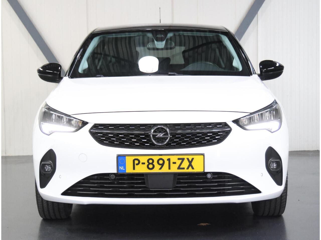 Opel e-Corsa Elegance 50kWh 136PK | AppleCarplay/AndroidAuto | 3 FASE | Camera | 17"LMV | Adaptive Cruise Control | Climate Control | Keyless | AUTOMAAT | Two-Tone | LED | Parkeersensoren | Isofix | Privacy Glass |