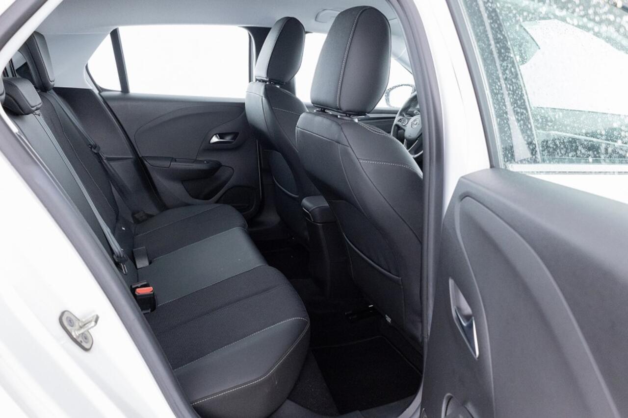 Opel e-Corsa Elegance 50 kWh *SOH 93%* Full LED | Half LEDER | KEYLESS | PDC ? 1e Eigenaar