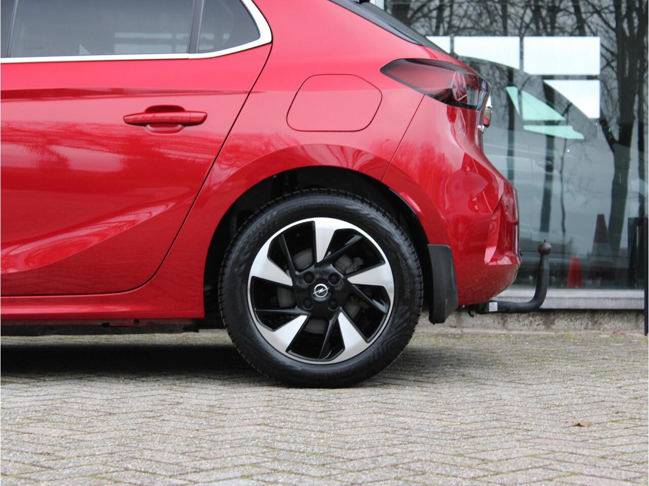 Opel e-Corsa GS Line 50 kWh | Camera / Trekhaak / Climate