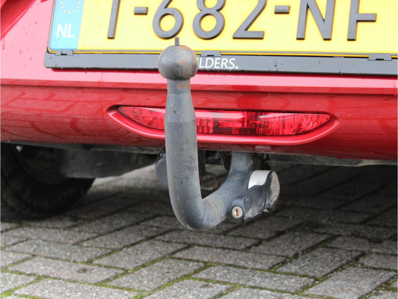 Opel e-Corsa GS Line 50 kWh | Camera / Trekhaak / Climate