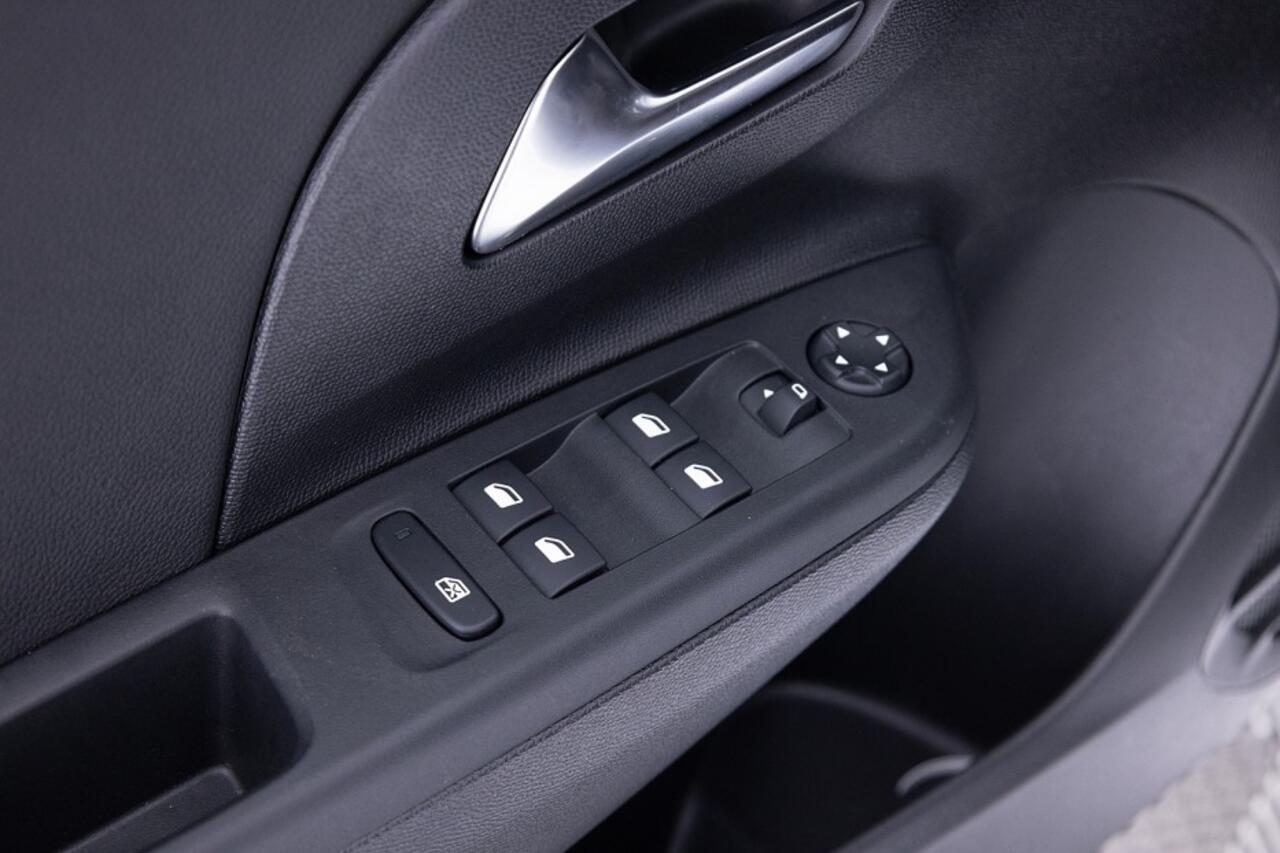 Opel e-Corsa GS Line 50-kWh | SOH 100% | Half LEDER | ECC | Full LED | CAMERA