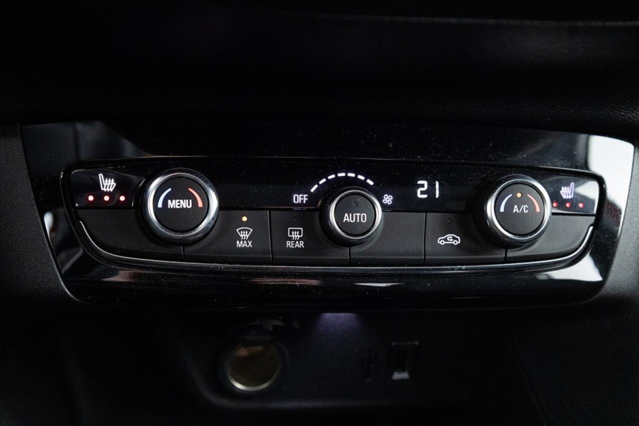 Opel e-Corsa Elegance 50 kWh | Full LED | Half LEDER | KEYLESS | PDC