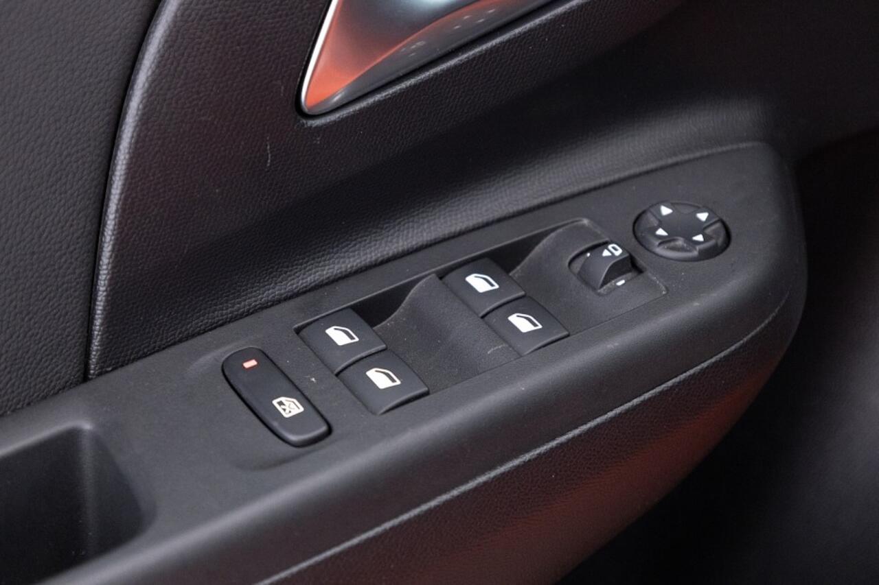 Opel e-Corsa Elegance 50 kWh | Full LED | Half LEDER | KEYLESS | PDC