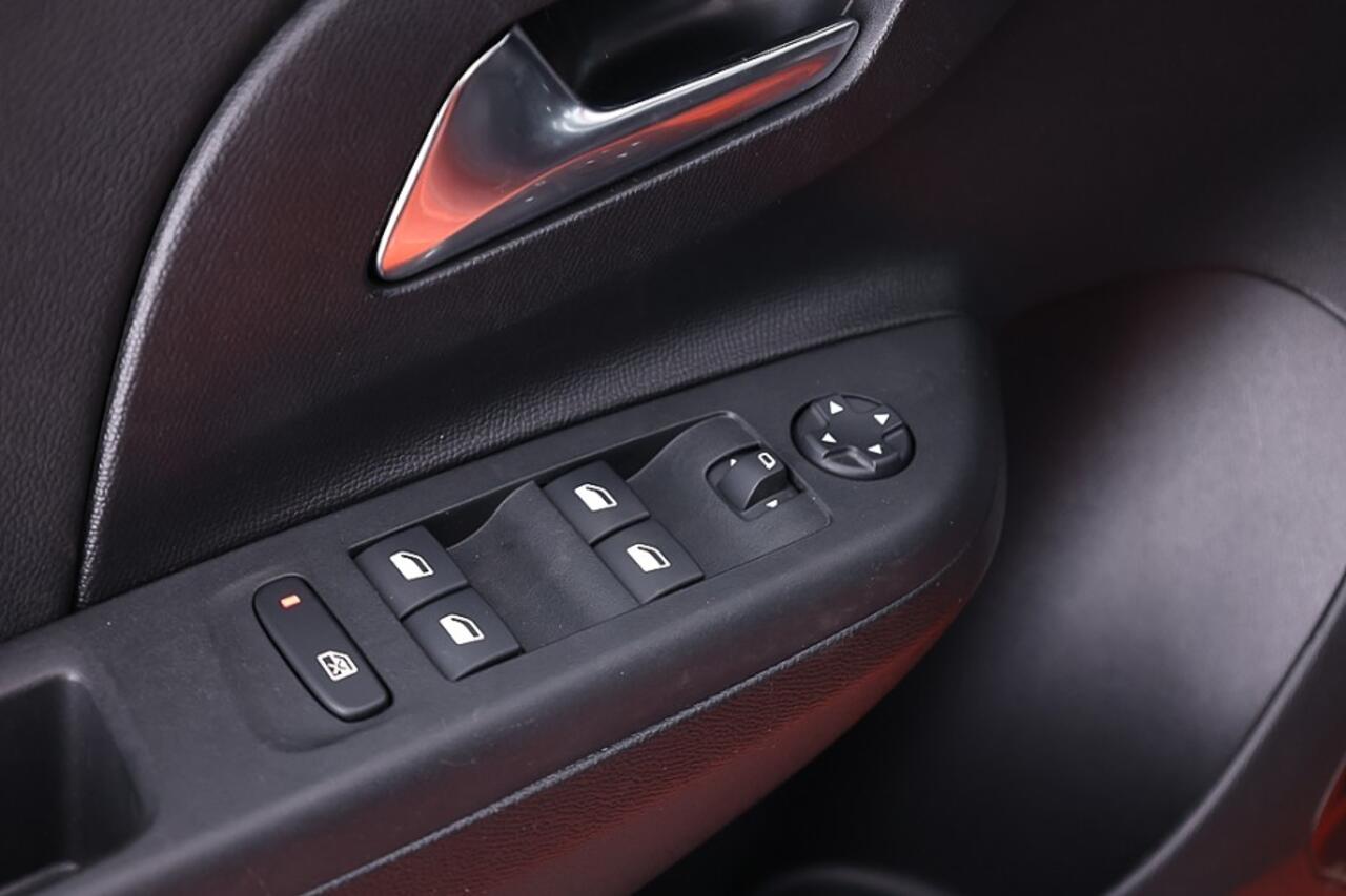 Opel e-Corsa Elegance 50 kWh | Full LED | Half LEDER | KEYLESS | PDC