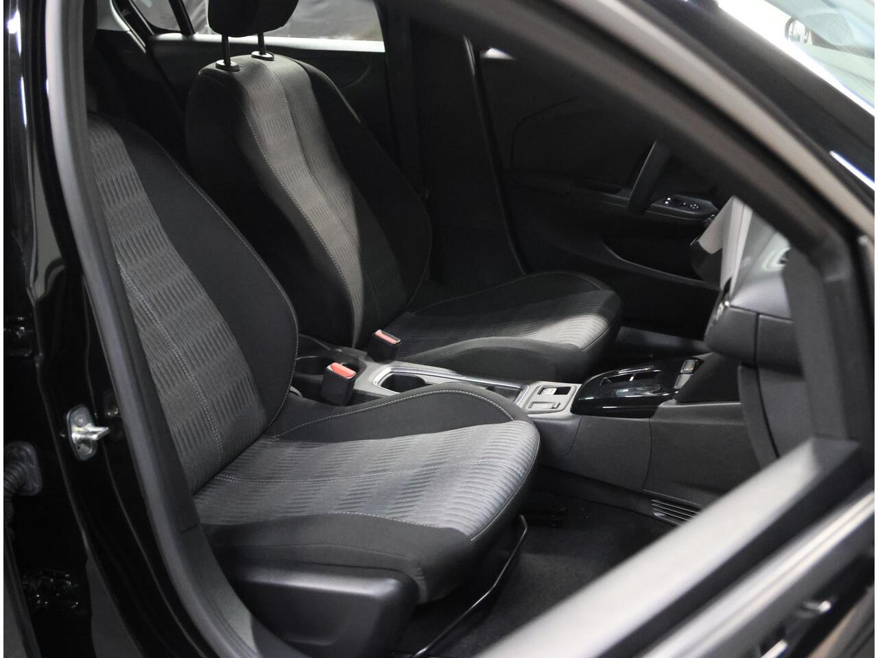 Opel e-Corsa Level 2 50kWh 136PK | SOH 97% | 1ste eigenaar | 3 FASE | AppleCarPlay/Android | Climate Control | Cruise Control | Isofix | AUTOMAAT | Keyless Start | Warmtepomp |