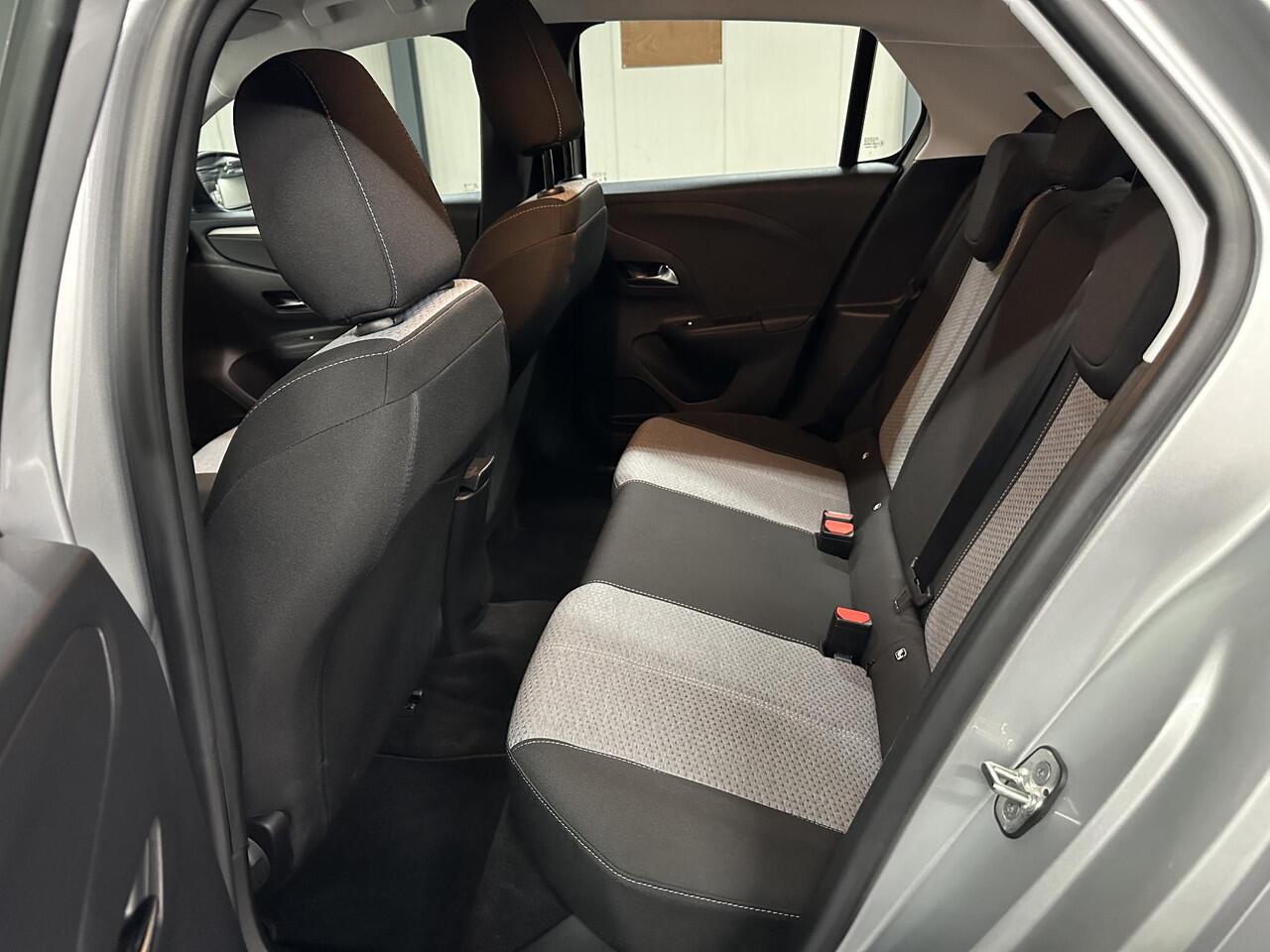 Opel e-Corsa Electric GS 50 kWh 136PK | ACCURAPPORT 100% | NIEUW!! | AppleCarplay/AndroidAuto | stoel & stuur verwarming | Climate Control | Cruise Control | Camera | 16'LM velgen | Keyless | LED | Parkeersensoren | Isofix |