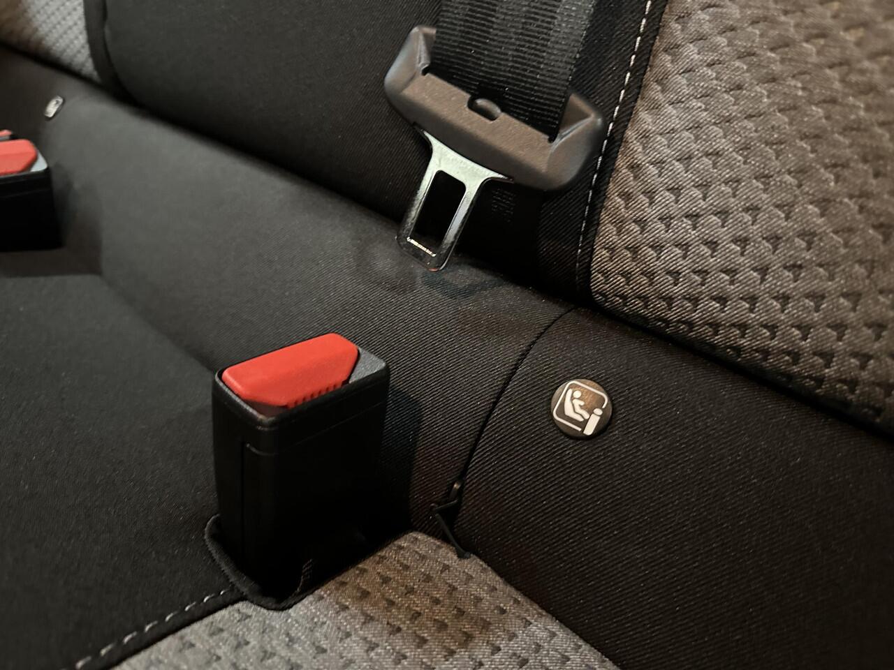 Opel e-Corsa Electric GS 50 kWh 136PK | ACCURAPPORT 100% | NIEUW!! | AppleCarplay/AndroidAuto | stoel & stuur verwarming | Climate Control | Cruise Control | Camera | 16'LM velgen | Keyless | LED | Parkeersensoren | Isofix |