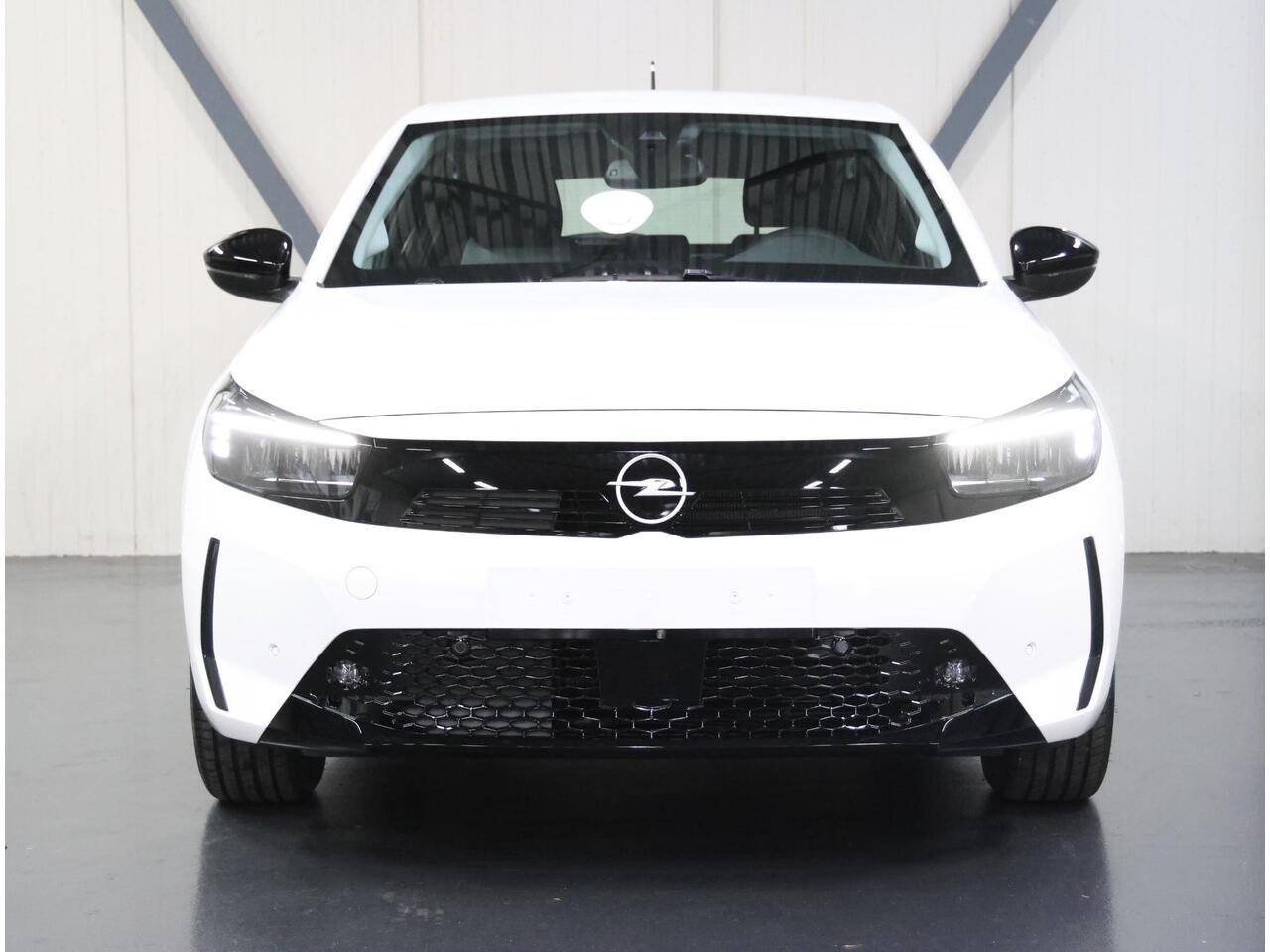 Opel e-Corsa Electric Long Range Business Edition 51 kWh 145PK | AppleCarplay/AndroidAuto | Camera | 11KW Boardlader | Parkeersensoren | Climate Control | Cruise Control | LED koplampen |