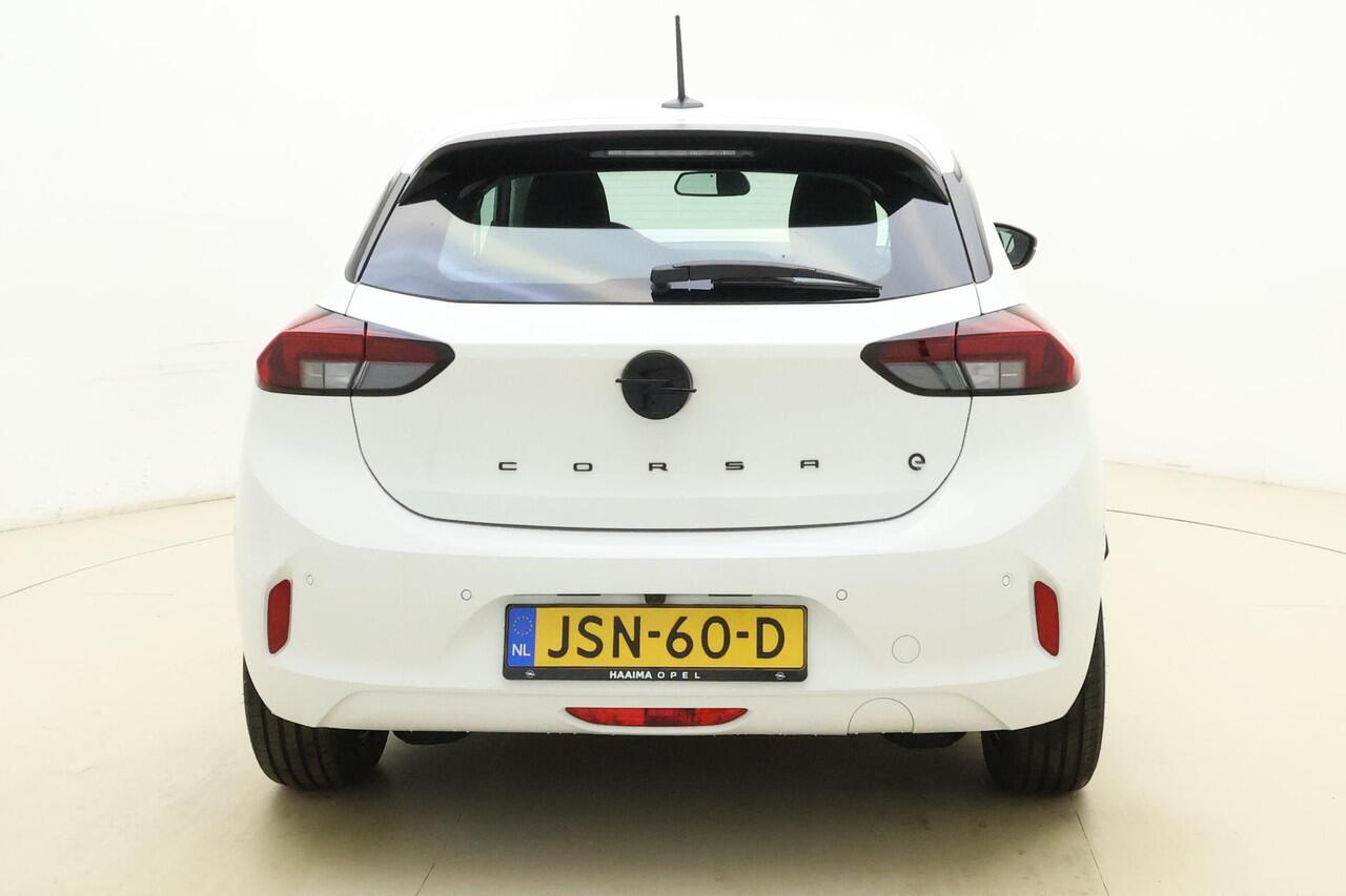 Opel e-Corsa Electric Long Range Business Edition 51 kWh | Parkeersensoren voor en achter | Navigatie via carplay | Camera | NIEUW OP VOORRAAD