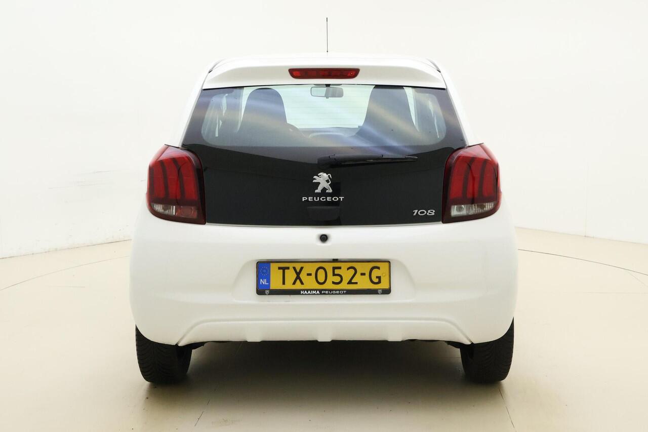 Peugeot 108 1.0 e-VTi Blue Lease Executive Apple Carplay/Android Auto | DAB | Achteruit Rijcamera | Bluetooth | Climate Control | Lichtmetalen Velgen