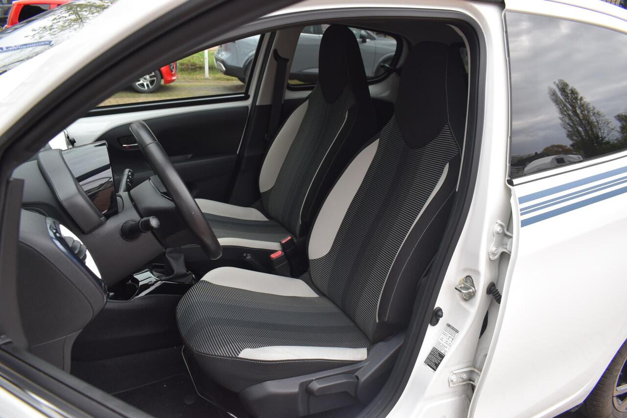 Peugeot 108 1.2 Puretech Gt-Line TOP! Navi Camera Airco Km 15.000!!