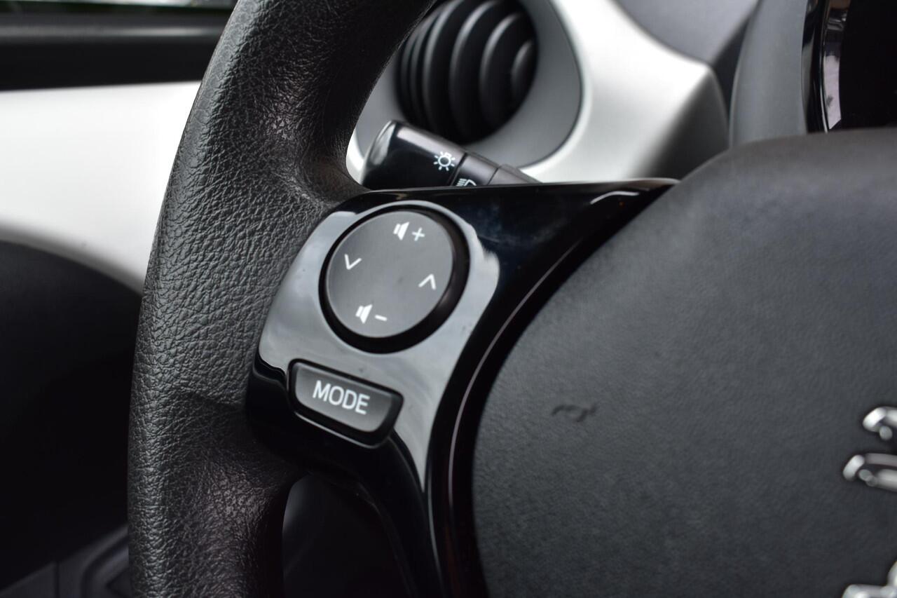 Peugeot 108 1.0 e-VTi Active NL auto, Airco, Bluetooth