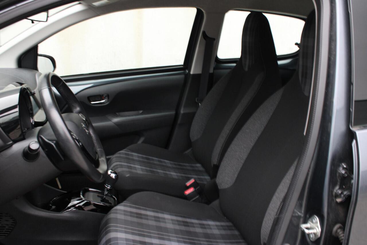 Peugeot 108 1.0 e-VTi Allure / AUTOMAAT / 5-DRS / CLIMATE CONTROL / CAMERA / LM VELGEN