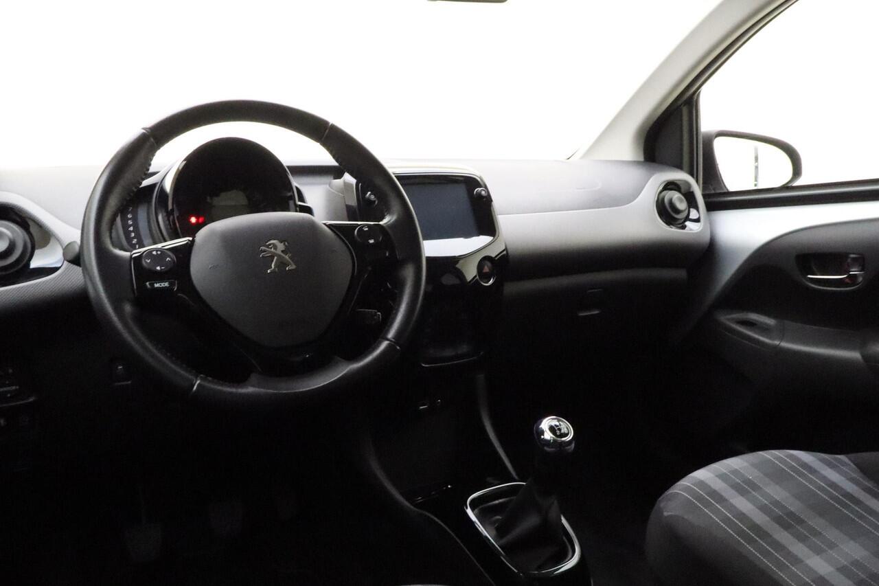 Peugeot 108 1.0 e-VTi Allure 72 PK | Handgeschakeld | 5-Deurs | Touchscreen | Camera | Climate Control | Licht Metalen Velgen | Elektrische ramen | Bluetooth | 1e eigenaar