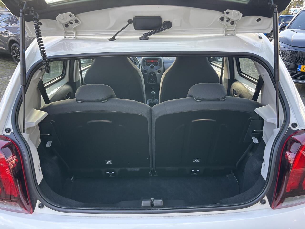 Peugeot 108 1.0 e-VTi Active | Airco | Mistlampen voor | 5 Deuren | Zuinige motor | Audio installatie | Elektrische ramen