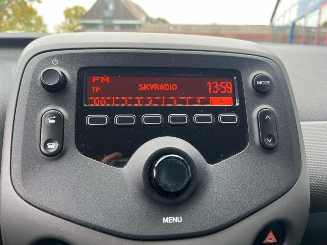 Peugeot 108 1.0 e-VTi Active 5-Deurs Led Airco