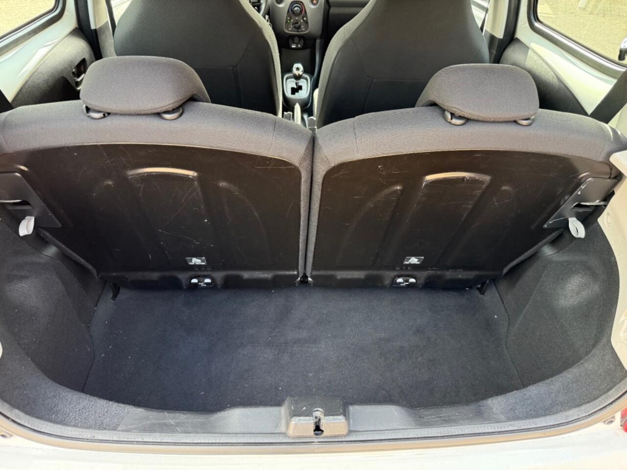 Peugeot 108 1.0 E-VTI ACTIVE AUTOMAAT AIRCO MET SLECHTS 46.196 KM!