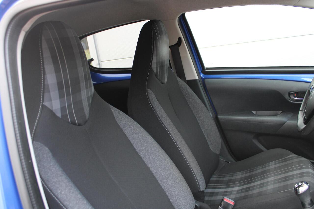 Peugeot 108 1.0 e-VTi Allure 5-drs Airco/ECC Camera Carplay Super compleet