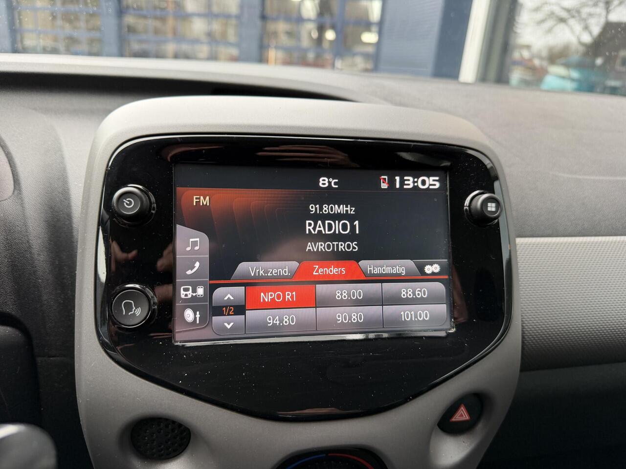 Peugeot 108 1.0 e-VTi Active | Automaat | Dealer onderhouden | Lage km stand:25.400 | Airco | 5 Deurs | LED Dagrijverlichting | Groot scherm | Apple carplay | Bleutooth Telefoon & Audio | Elektrisch Pakket | Stuurwielbediening