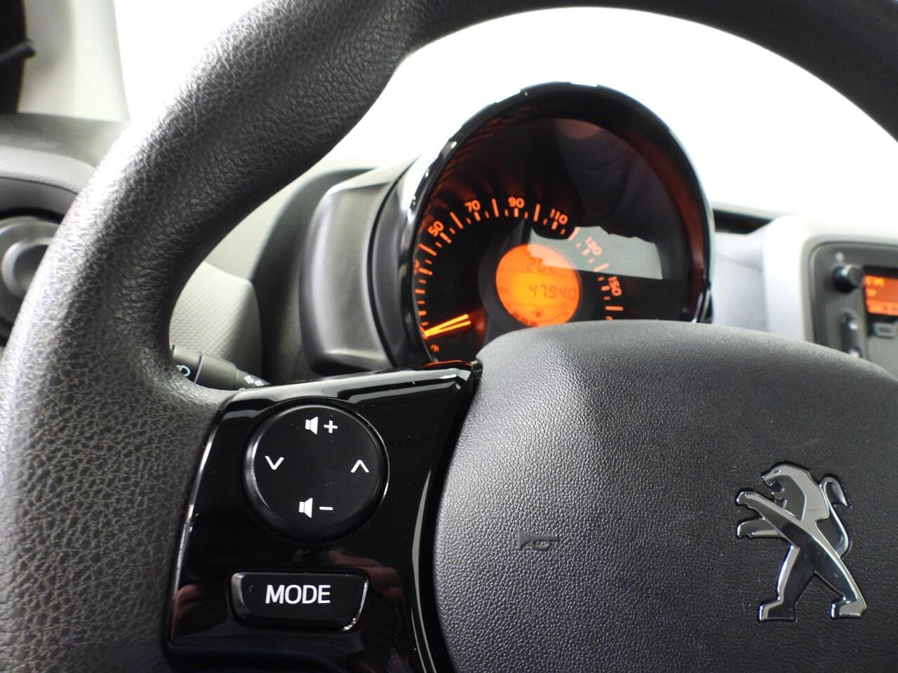 Peugeot 108 1.0 e-VTi Active Premium AIRCO/BLUETOOTH/PDC!