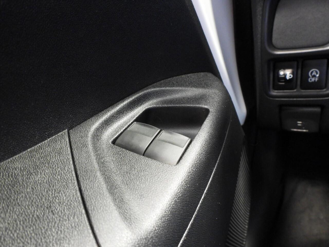 Peugeot 108 1.0 e-VTi Active Premium AIRCO/BLUETOOTH/PDC!