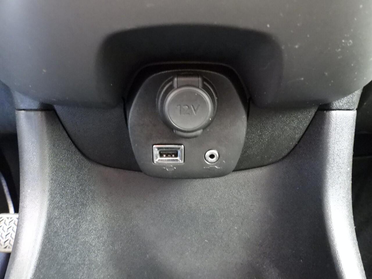 Peugeot 108 1.0 e-VTi Active Premium AIRCO/BLUETOOTH/PDC!