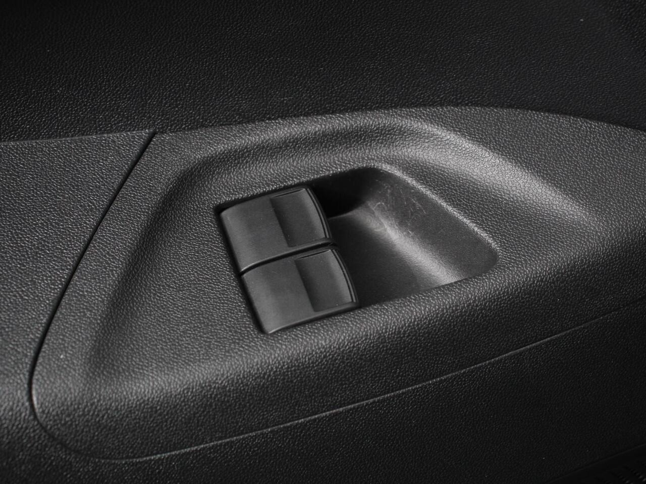 Peugeot 108 1.0 e-VTi Active | Pack Premium | Airco | Bluetooth | Led | 5 drs