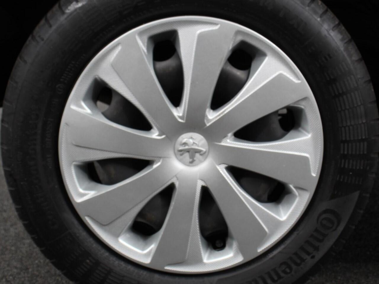 Peugeot 108 1.0 e-VTi Active | Pack Premium | Airco | Bluetooth | Led | 5 drs