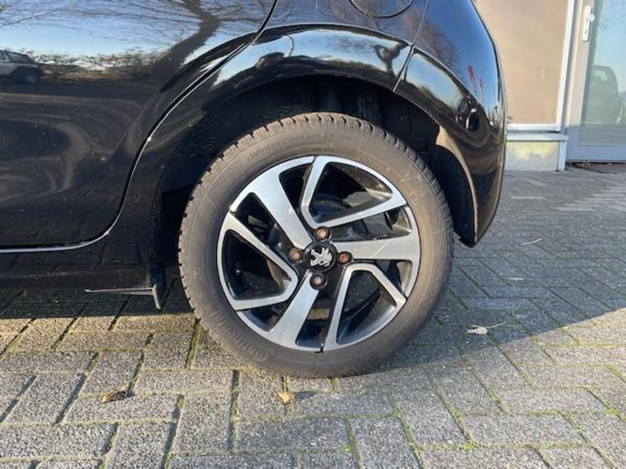 Peugeot 108 1.0 e-VTi Blue Lease Executive