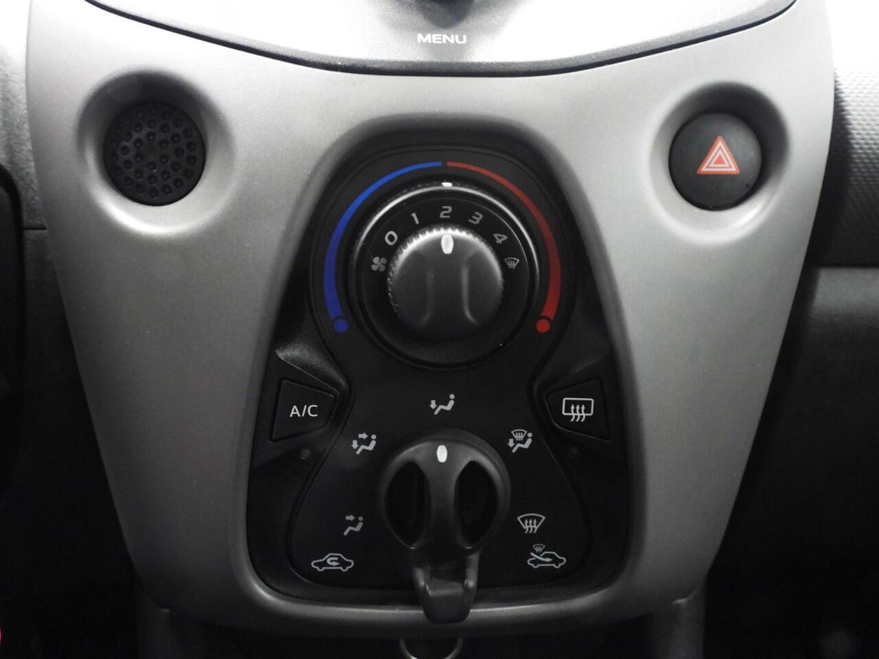 Peugeot 108 1.0 e-VTi Active Premium AIRCO/BLUETOOTH!