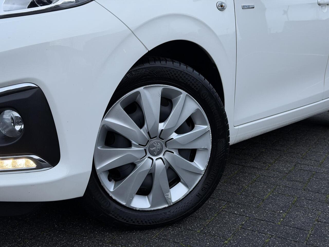 Peugeot 108 Style 1.0 e-VTi 72PK 5DRS Airco, Parkeersensoren Achter, Elektrische Ramen, Elektrisch Verstelbare Buitenspiegels