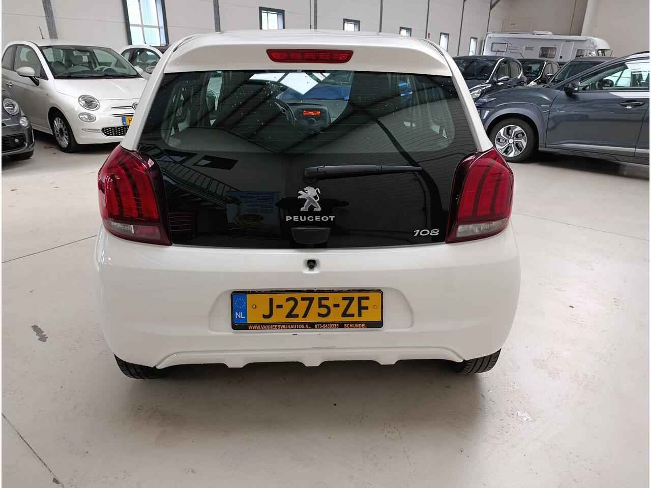 Peugeot 108 1.0 e-VTi Active Airconditioning | Audiosysteem | Centrale vergrendeling | Electrische bedienbare ramen,