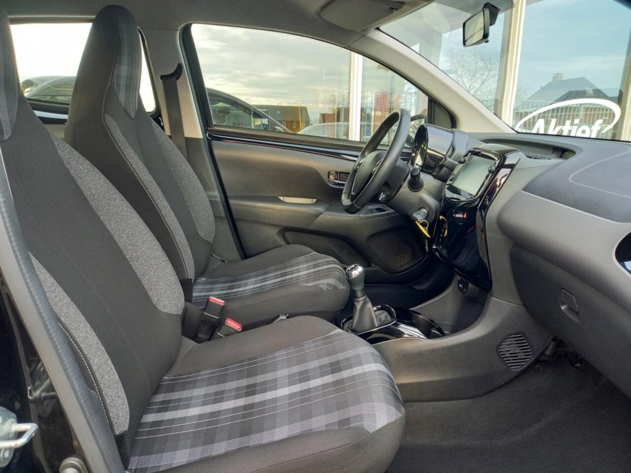 Peugeot 108 1.0 Executive Navi/Camera